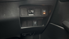 Nissan Qashqai 1.2 DiG-T N-Connecta 5dr Petrol Hatchback